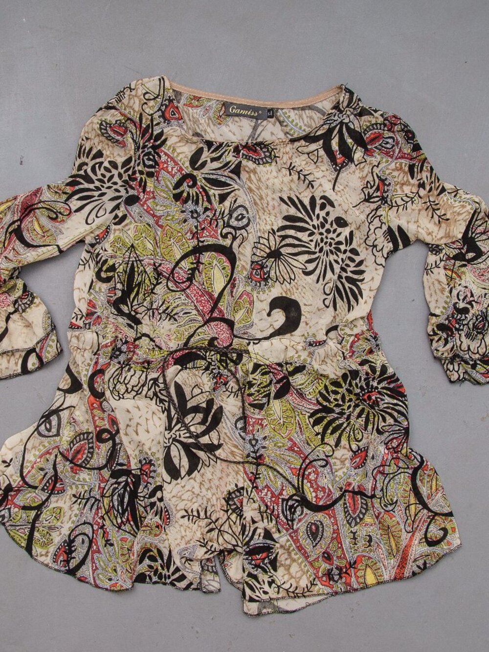 Beautiful Gamiss Floral Print Tie-Waist Top